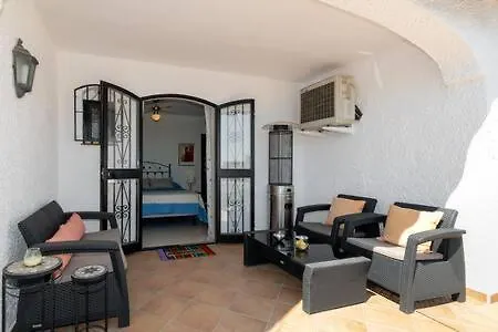 Hermosa Casa Con Terraza E Increibles Vistas Al Mar Y La Montana Nerja Hébergement de vacances